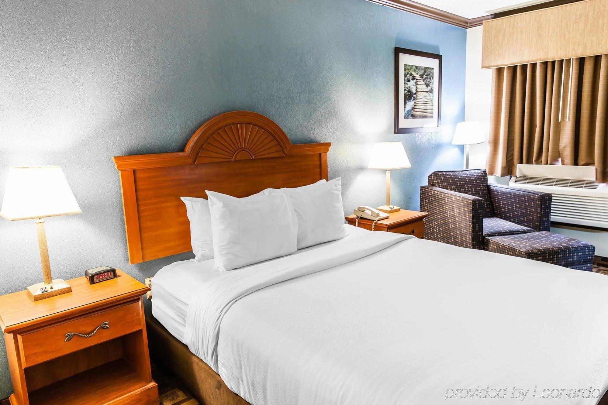 Comfort Inn & Suites Квакертаун Экстерьер фото
